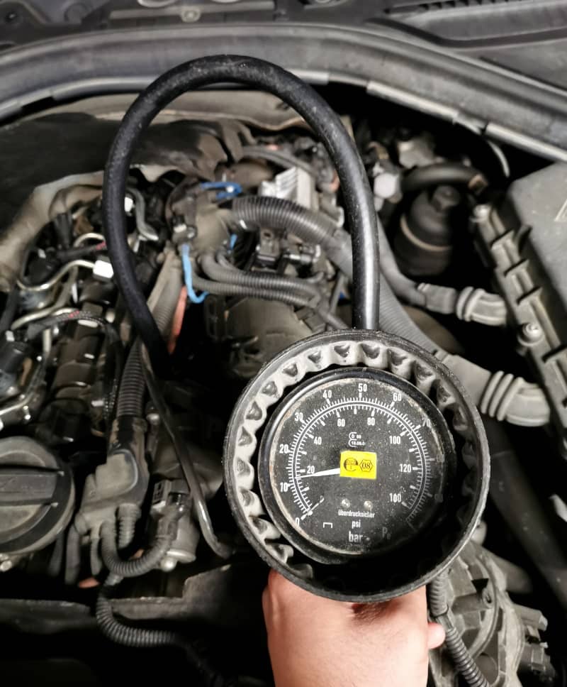 Car jerks when accelerating Cause 8: Compression pressure too low. Cylinder leaking