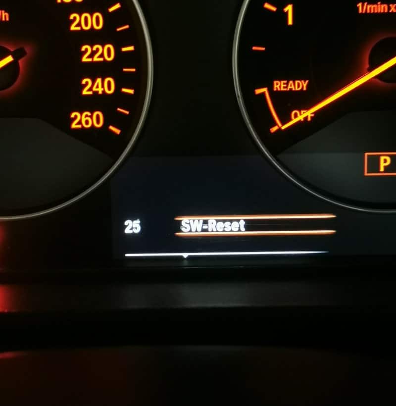 Wyczyść pamięć błędów w komputerze pokładowym BMW F30