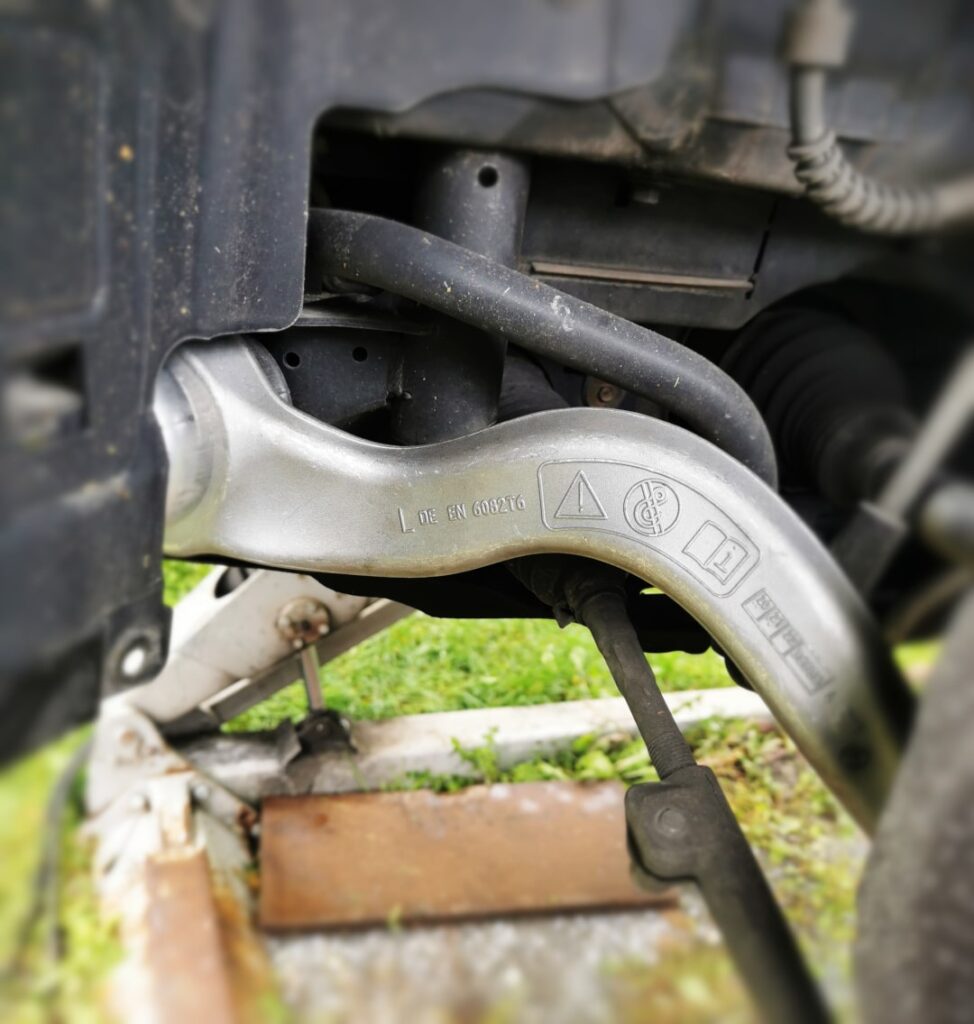 Puntal de tensión recién montado