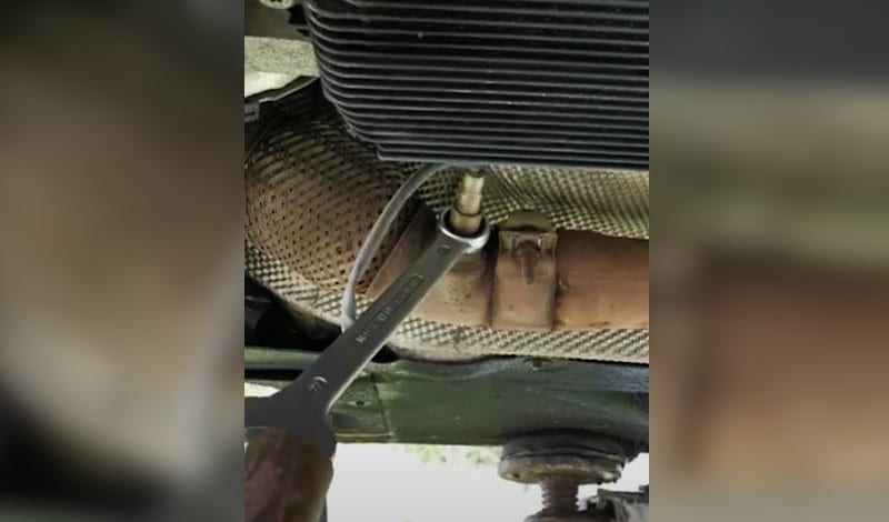 Replacing the lambda sensor with a wrench