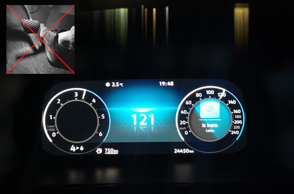 No cargue el motor, deje que se caliente cuando esté parado...